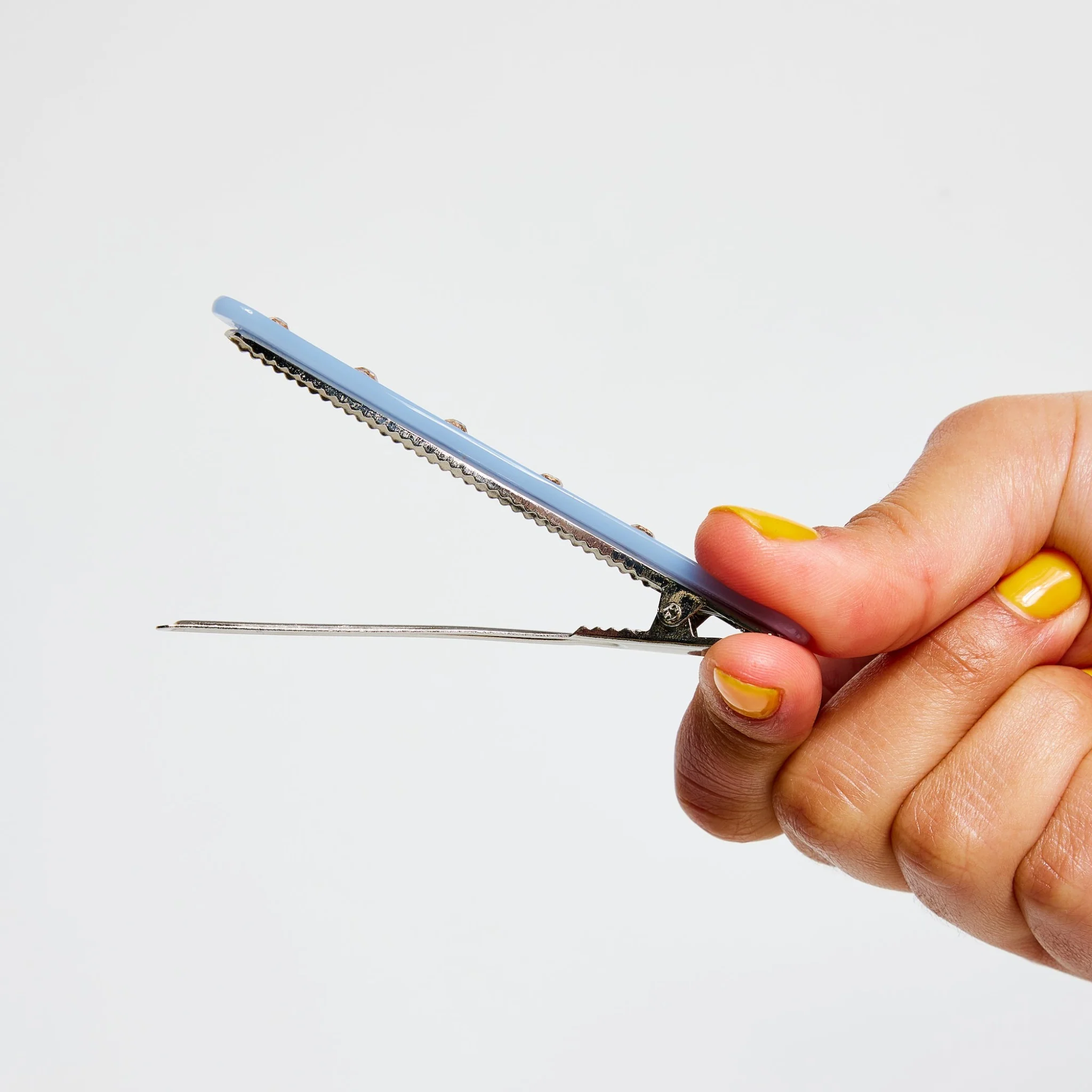 Allie Clips in Large Periwinkle - Image 5