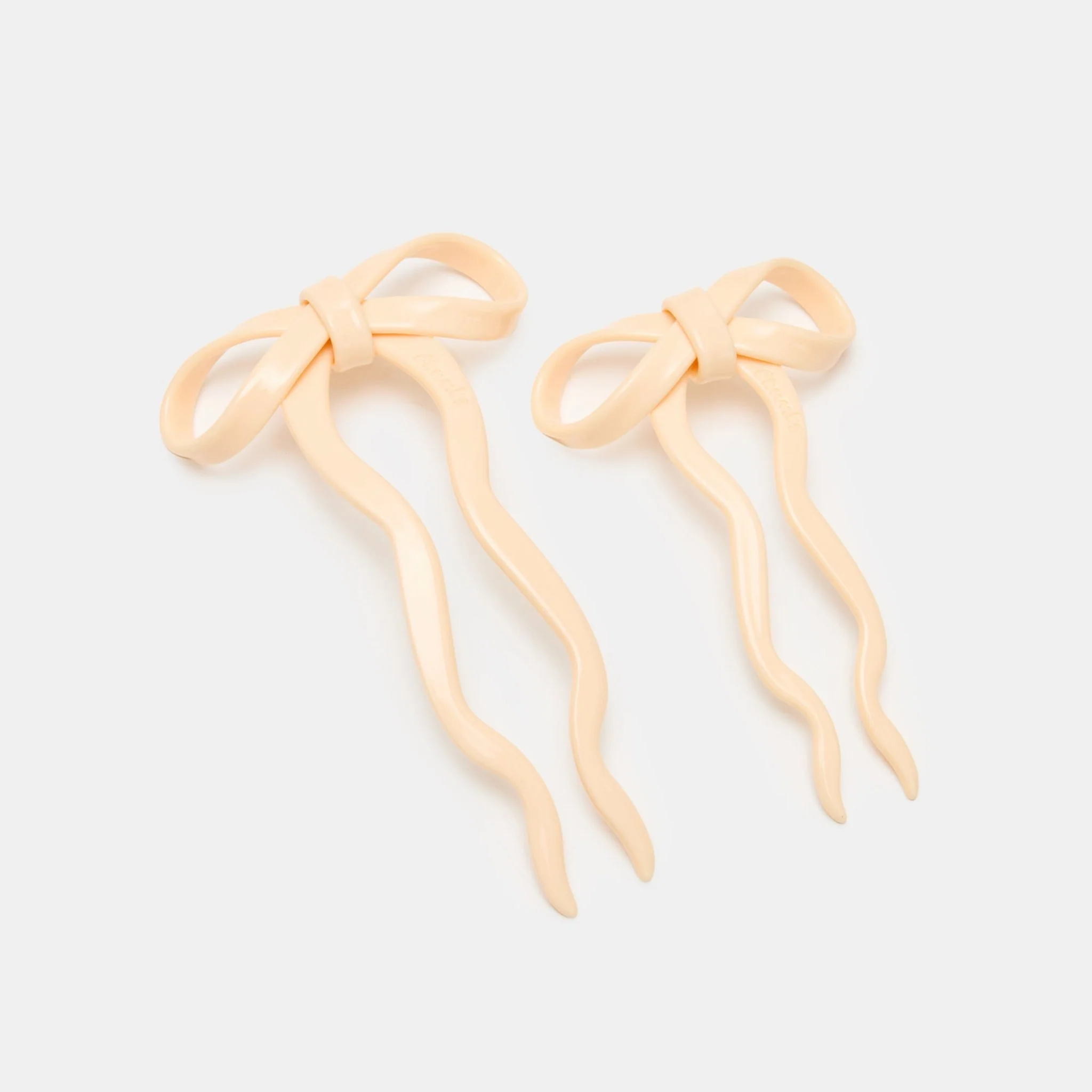 Bow Hairpin in Large Cream - Image 3