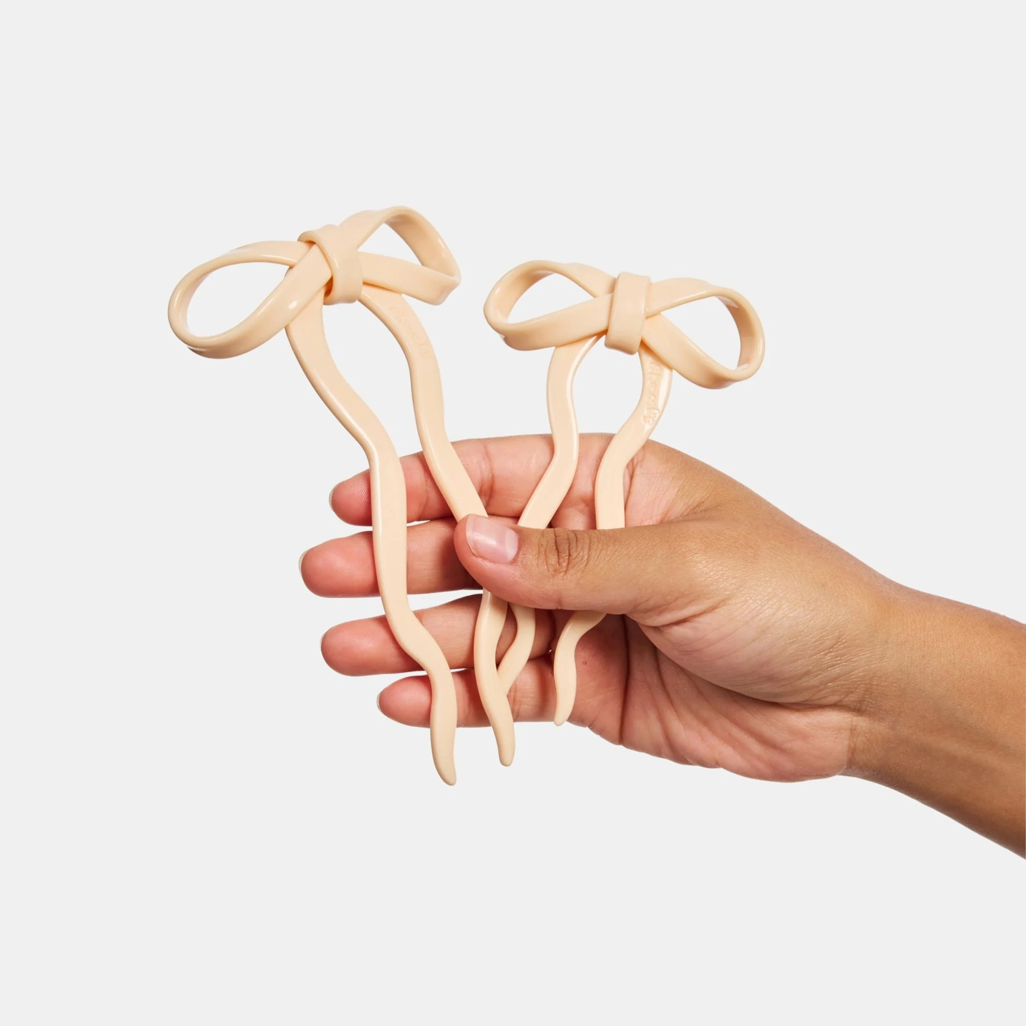 Bow Hairpin in Large Cream - Image 4