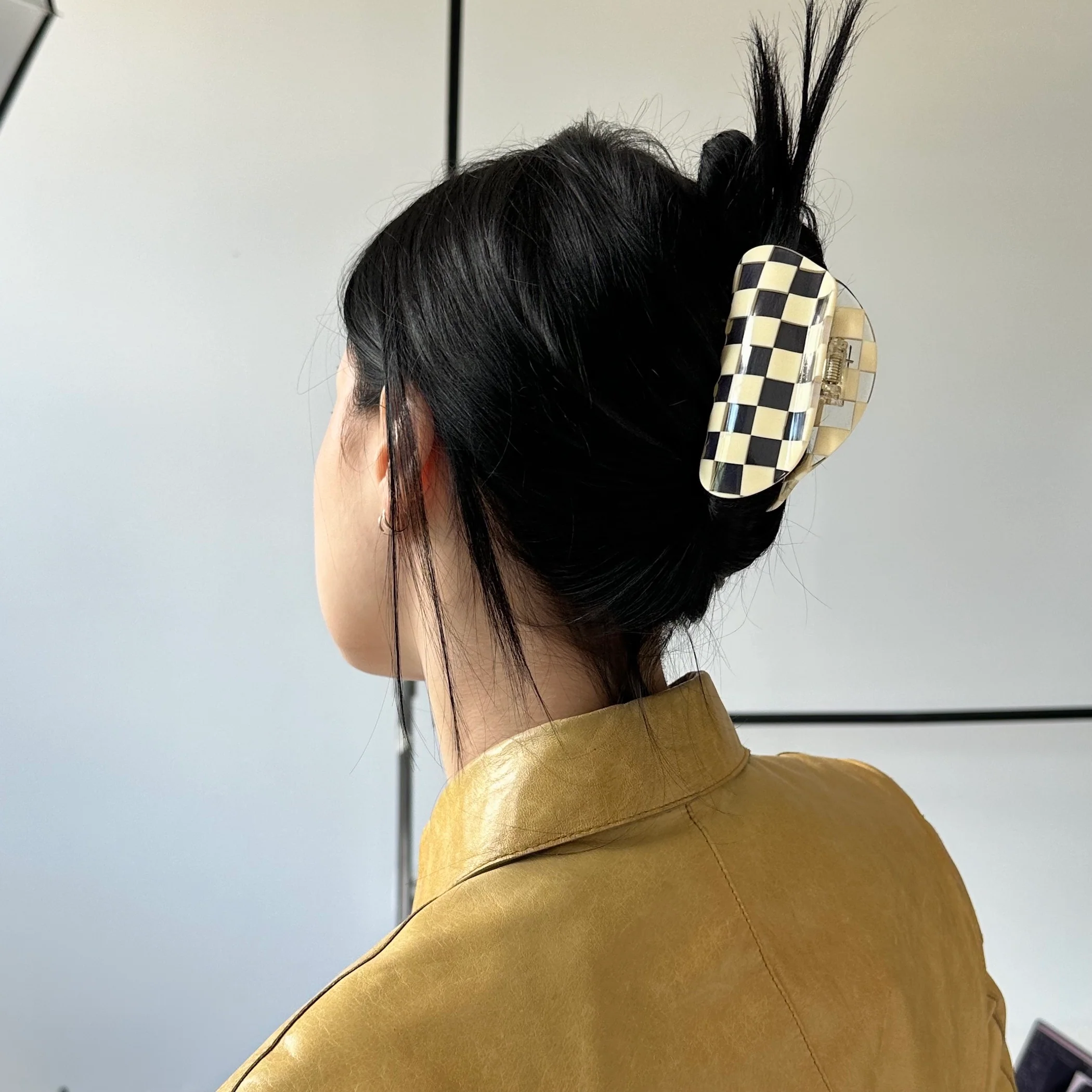 Checker Claw in Clear - Image 6