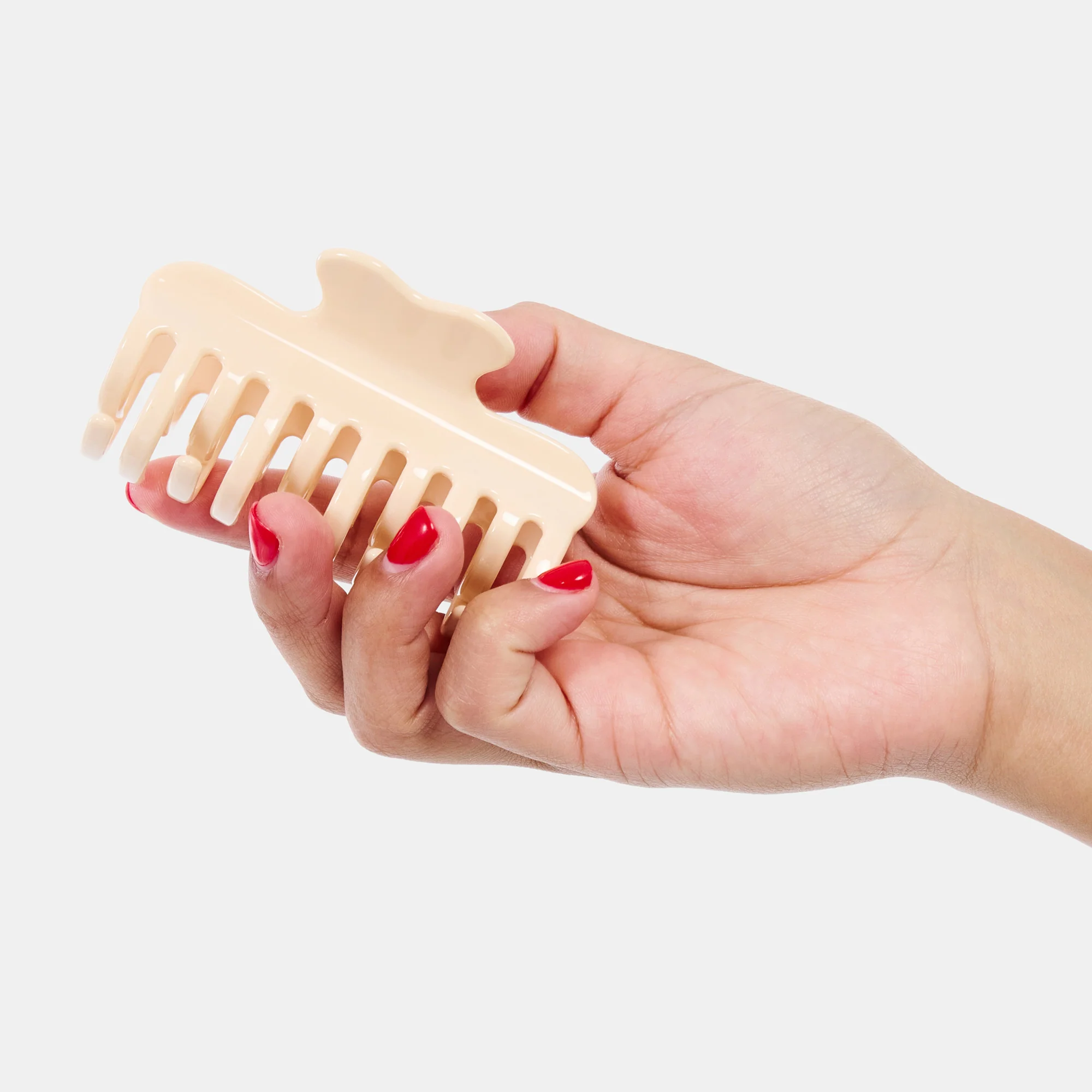 Jojo Claw in Small Cream - Image 4