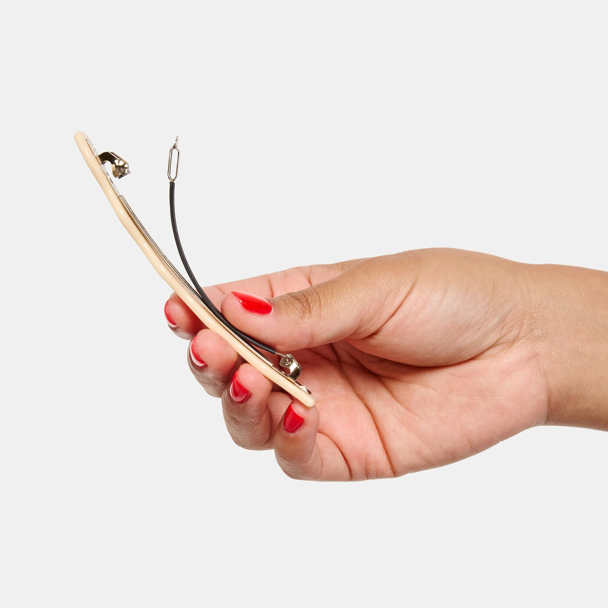 Skinny Wave Barrette in Cream - Image 3