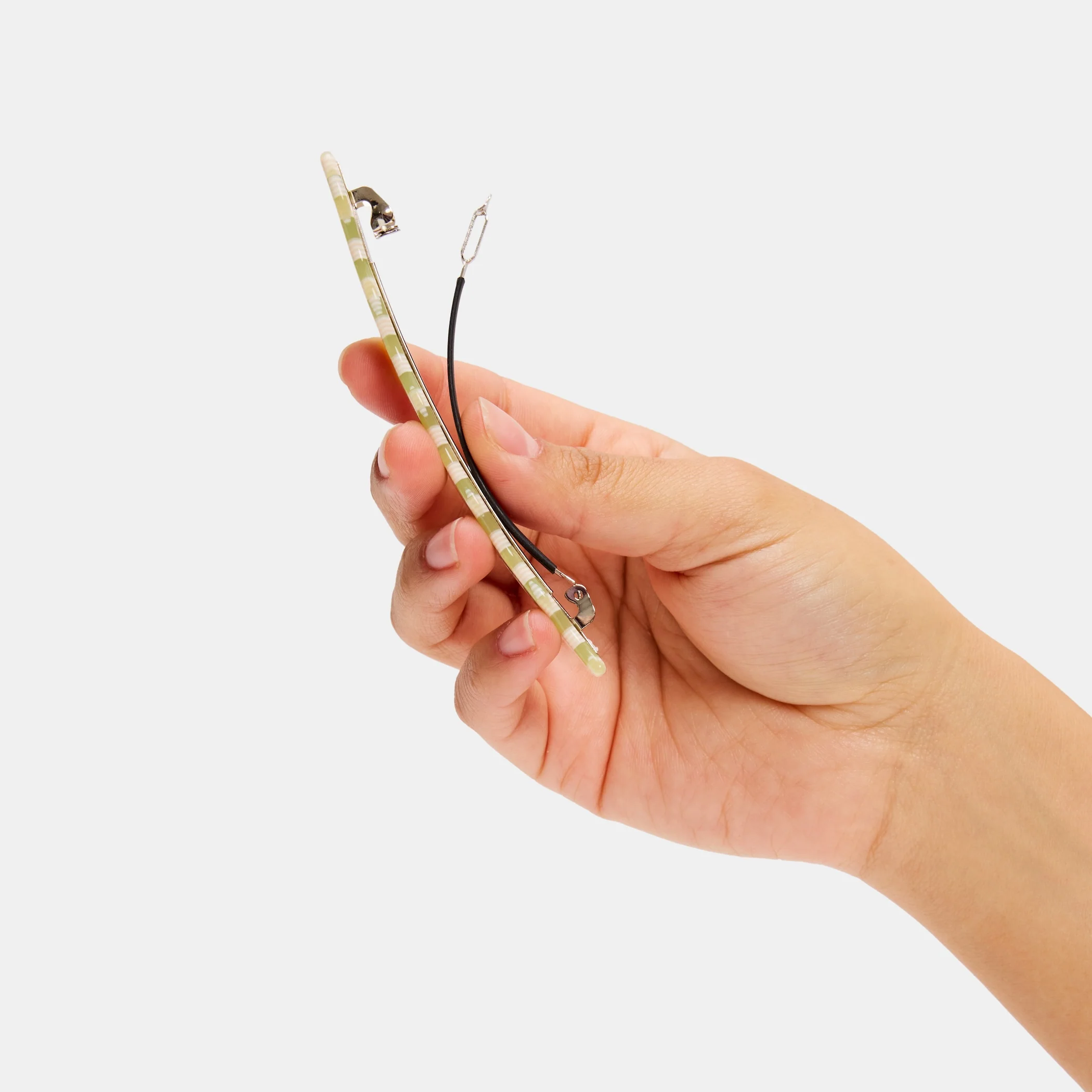 Skinny Wave Barrette in Olive Check - Image 3