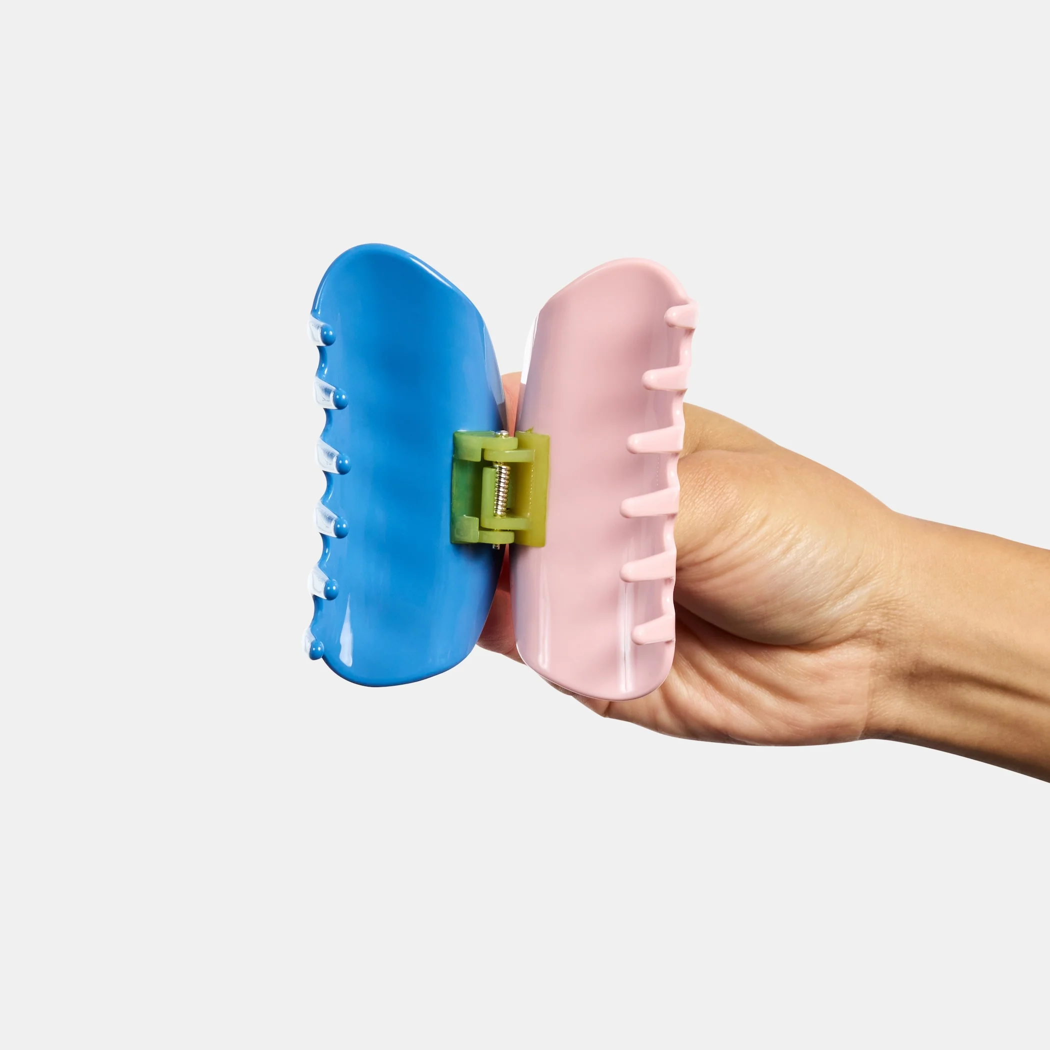 Suki Claw in Blink - Image 4