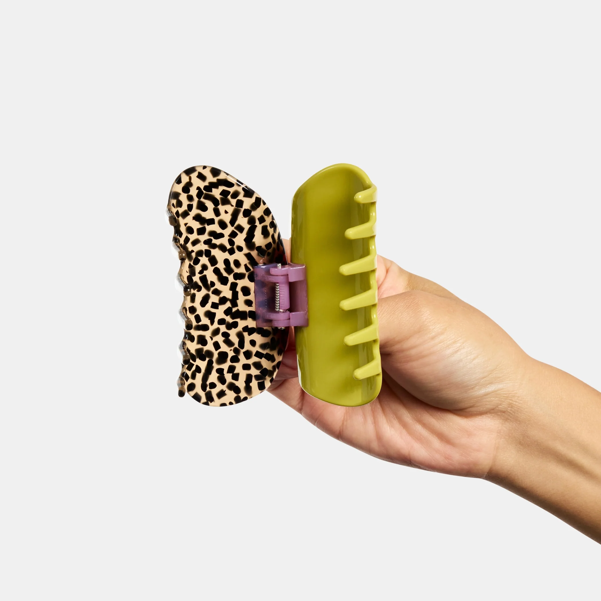 Suki Claw in Chaco - Image 5